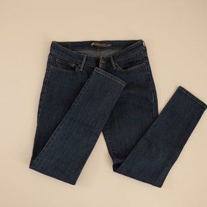 Levi's skinny jeans dark wash size 6